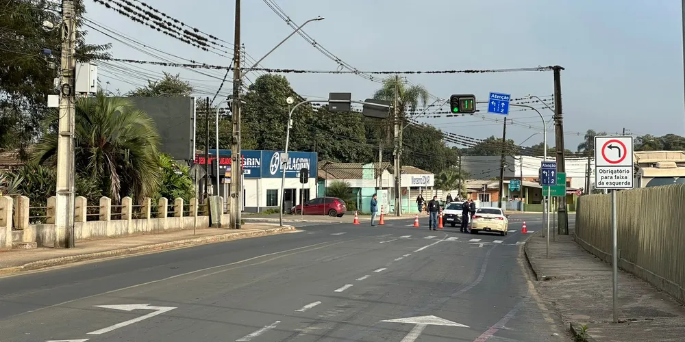 Ruas de acesso à BRF em Carambeí estão bloqueadas