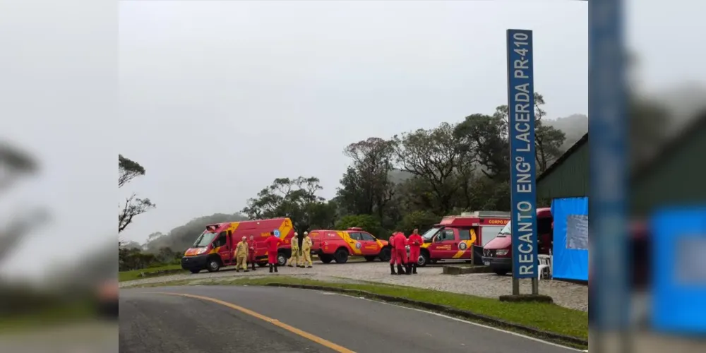 Ao todo, 11 bombeiros foram acionados para efetuarem buscas no local