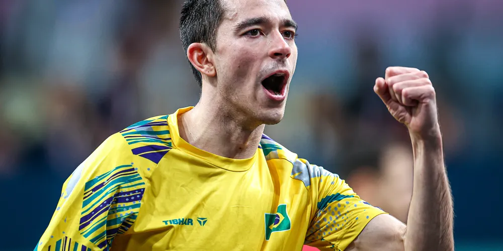 O brasileiro começou muito concentrado e não deu chances ao adversário