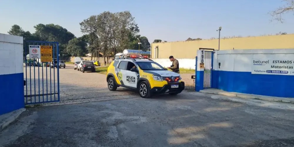 Valdir foi encontrado morto ao lado do próprio caminhão; caso aconteceu na rua Tenente Benedito Nepomuceno