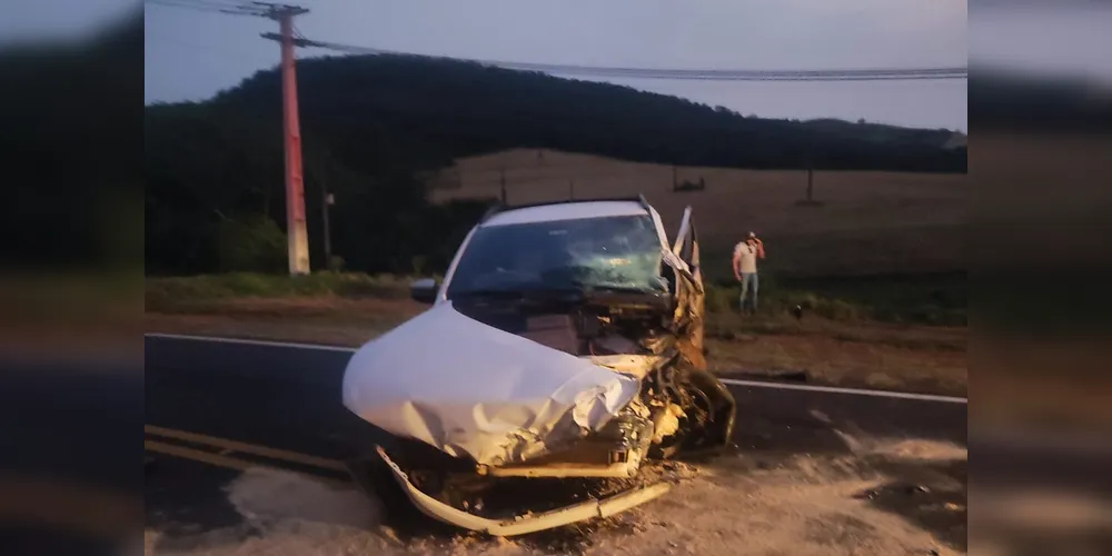 Colisão aconteceu no fim da tarde dessa quarta-feira (18), na PRC-487, no km 319