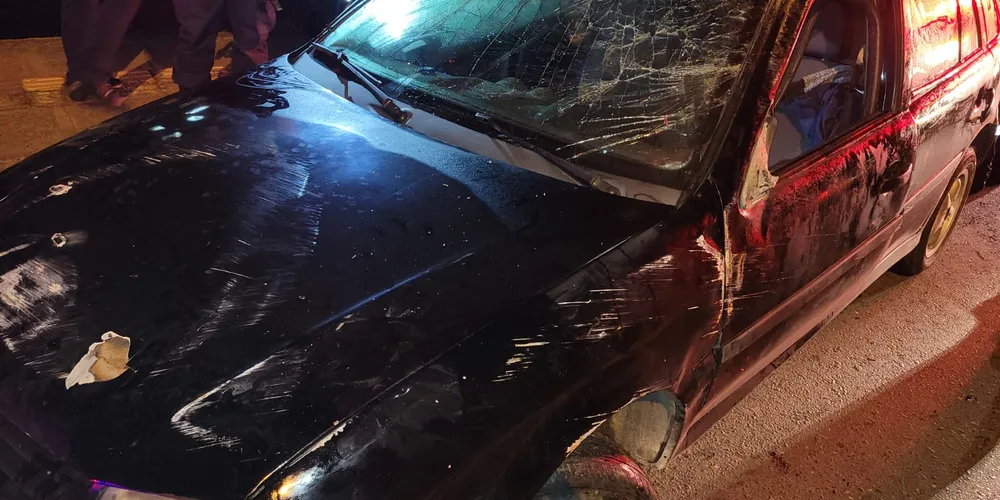 Capotamento aconteceu na madrugada deste sábado (20) em Ponta Grossa