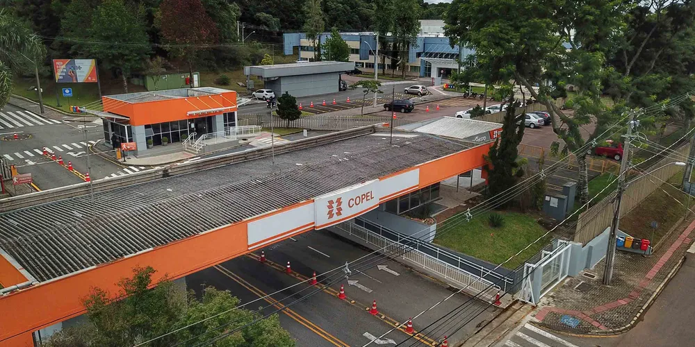 O presidente da Copel, Daniel Slaviero, agradeceu a homenagem