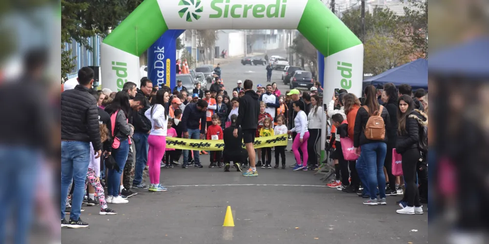 A corrida faz parte das homenagens ao santo padroeiro dos motoristas