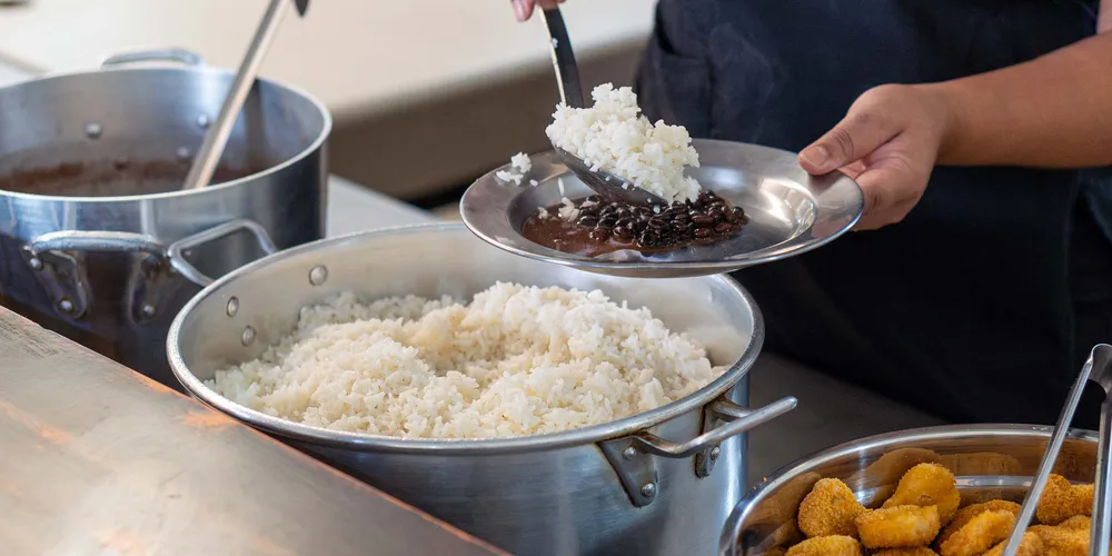 Do volume, 28% entraram por Foz do Iguaçu e 23% por Guaíra, mas menos de 10% permaneceram para abastecer o Estado