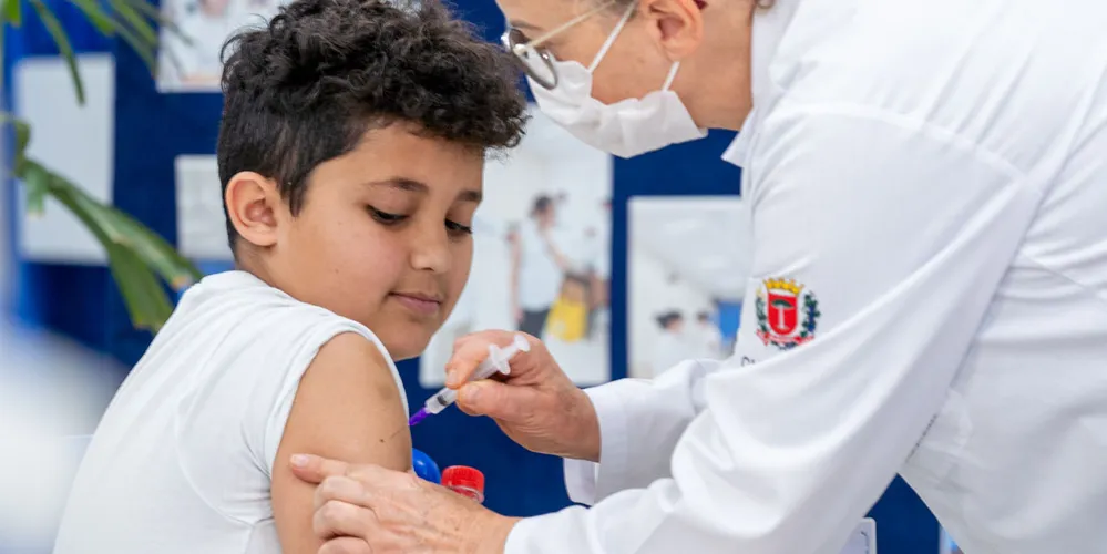 A  imunização continua nas escolas já agendadas
