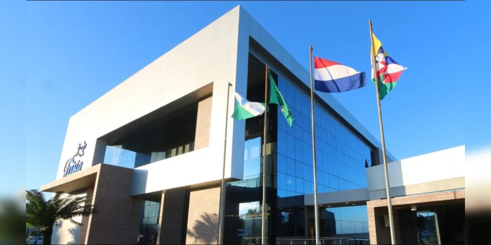 Carambeí ganha dois presentes da Frísia Cooperativa Agroindustrial