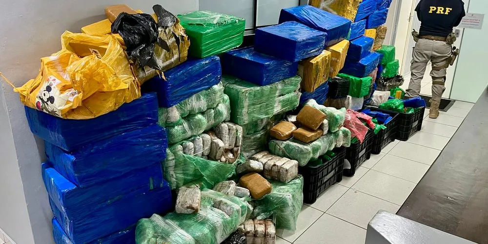 PRF apreende mais de 1,5 toneladas de maconha em Guarapuava