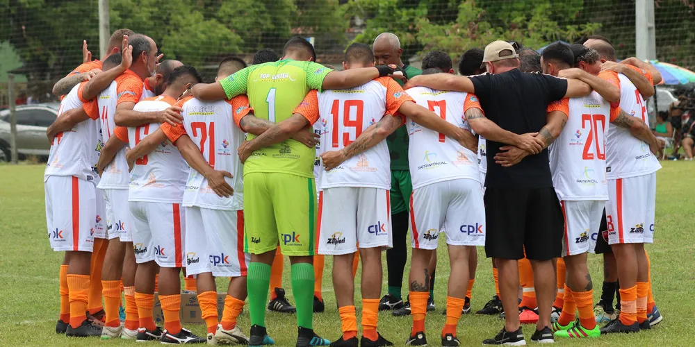 Circuito de surf, campeonato de teqball, mountain bike e a participação de ídolos do esporte paranaense no tradicional Jogo das Estrelas estão entre as atrações deste fim de semana no Litoral do Paraná