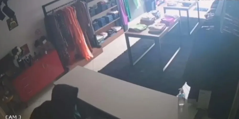 Suspeito é preso em flagrante ao arrombar loja em Ponta Grossa