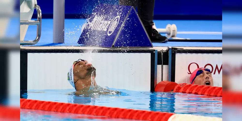 Com a vitória desta segunda, o mineiro se tornou bicampeão paralímpico dos 200 metros livre