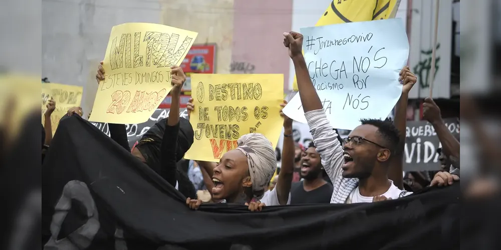 A taxa de mortes violentas para cada grupo de 100 mil negros até 19 anos é de 18,2