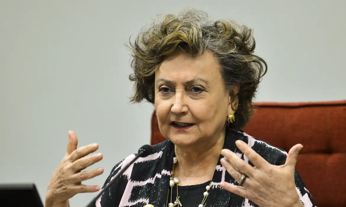 Médica diz que crianças e idosos precisam de atenção especial