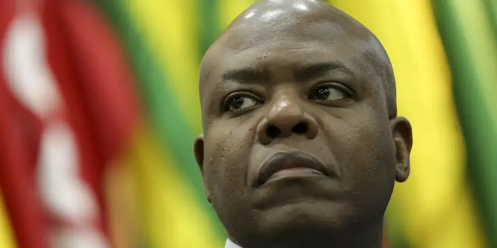 Ministro dos Direitos Humanos, Silvio Almeida, nega as acusações