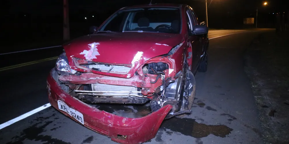 Acidente aconteceu na madrugada desta quarta-feira (18)