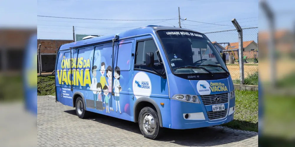 Ônibus da Vacina atende durante o Festival de Inverno, no Parque Ambiental