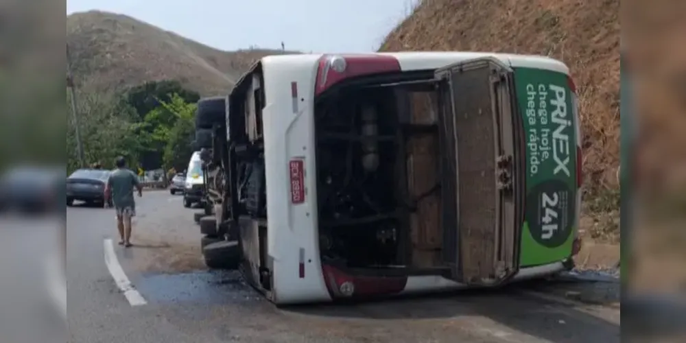 Acidente com ônibus do Coritiba Crocodiles deixa mortos