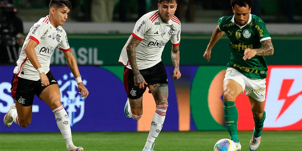 Flamengo e Palmeiras voltam a se enfrentar neste domingo (11)