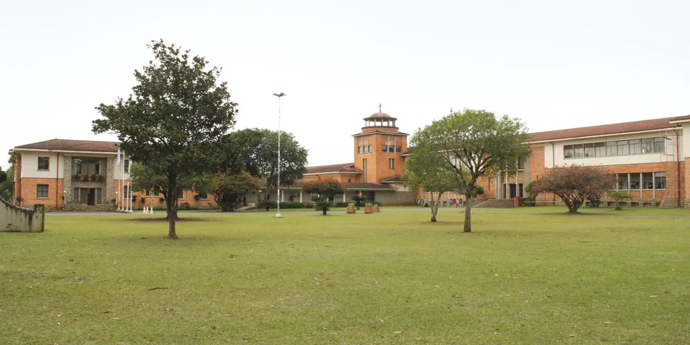 A Universidade Tecnológica Federal do Paraná (UTFPR) abriu vagas para professores mestres e doutores em cinco cidades do Estado.