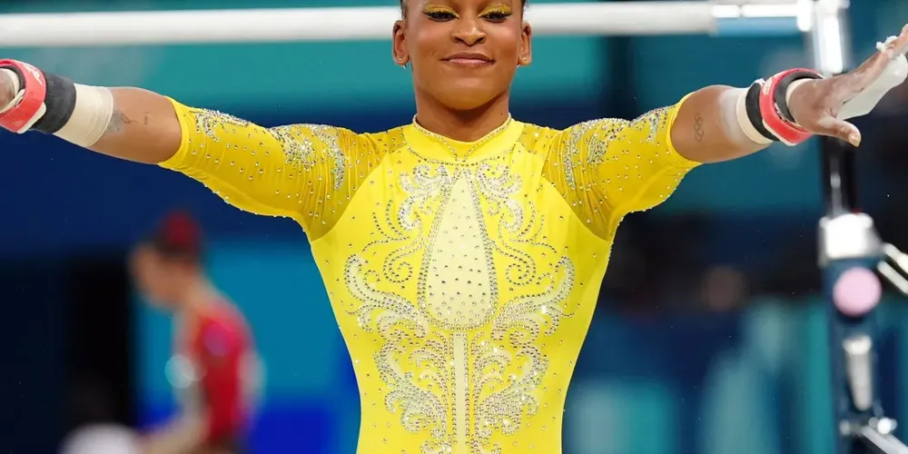 O segundo salto da brasileira foi o Amanar, conhecido também como Yurchenko com dupla pirueta e meia