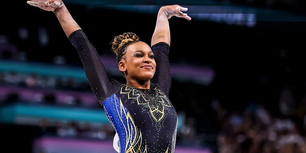Rebeca Andrade está entre as favoritas para ganhar medalhas na disputa desta quinta-feira (1º)