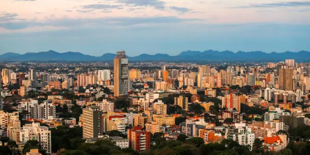 Curitiba será bem fria no sábado (10)