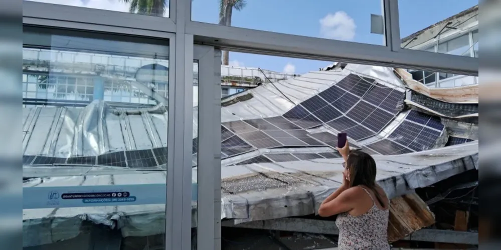 Imagens dos escombros após o desabamento têm circulado nas redes sociais