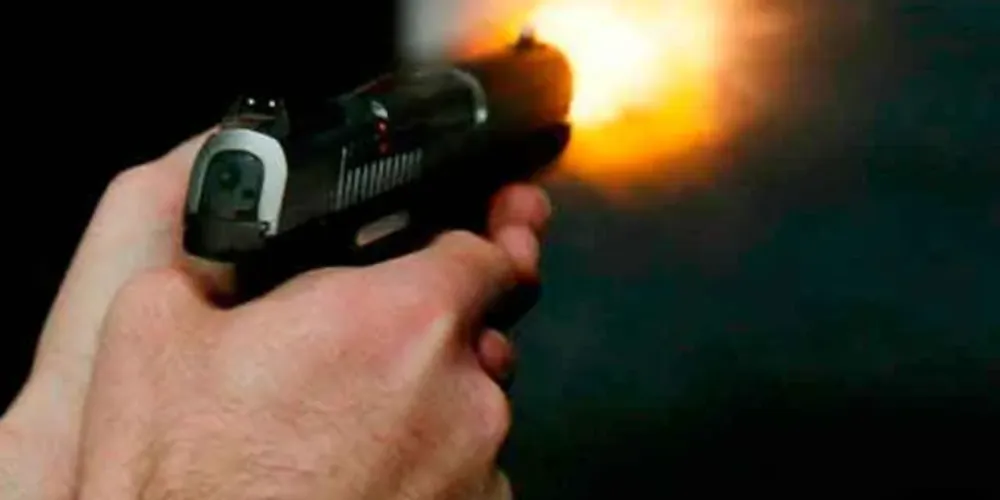 Após os disparos, o agressor fugiu do local