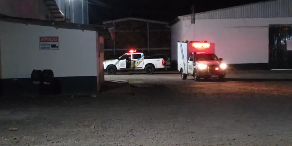 IML de Cascavel esteve no local para retirar o corpo de Marcos