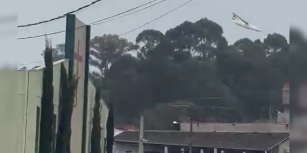 O avião partiu do Paraná para Guarulhos