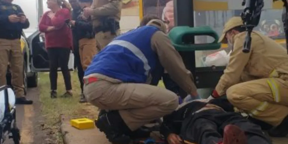 A Polícia Militar, por meio da Cavalaria, localizou o agressor no posto de combustíveis