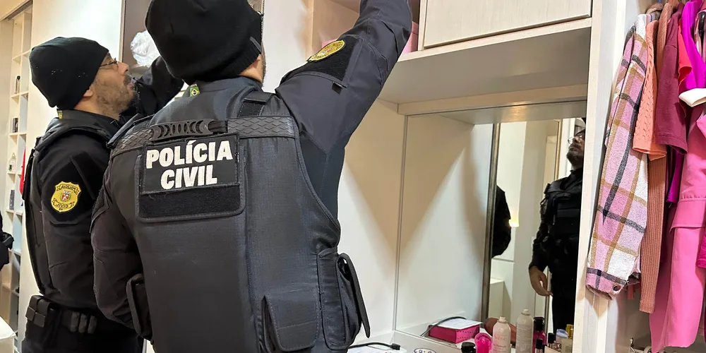 São 21 mandados de prisão e 37 de busca e apreensão