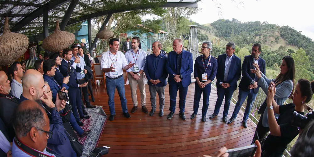 Ratinho Junior decreta luto oficial no Paraná.