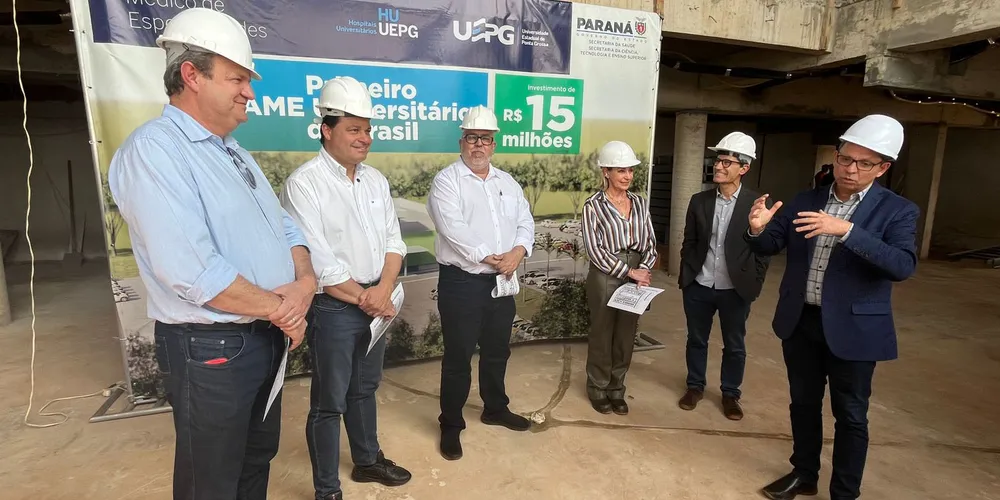 Secretários estaduais estiveram no local para verificar o andamento dos trabalhos