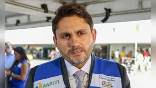 "X" tem que cumprir ordem judicial, afirma ministro