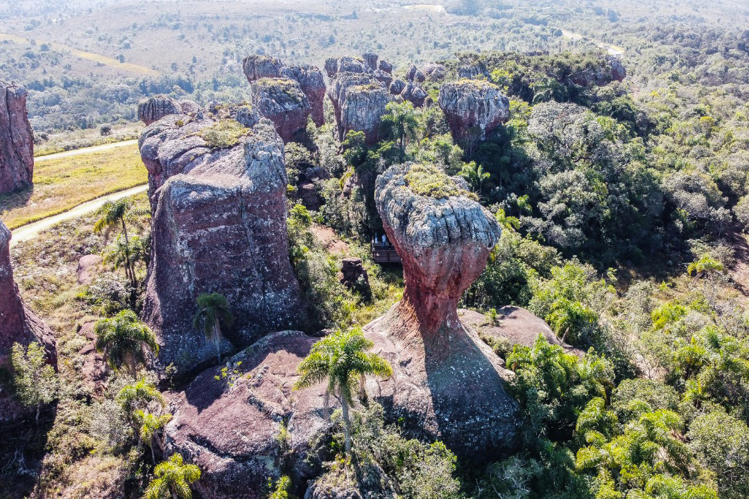 Para além do Parque Estadual de Vila Velha, municípios oferecem outras opções turísticas