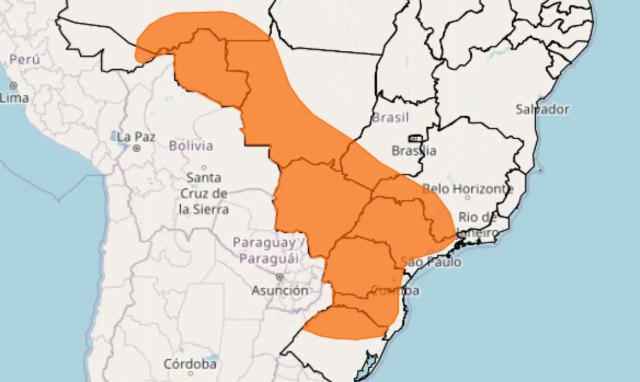 O alerta para onda de calor está em vigor até às 23h59 de quarta-feira (25)