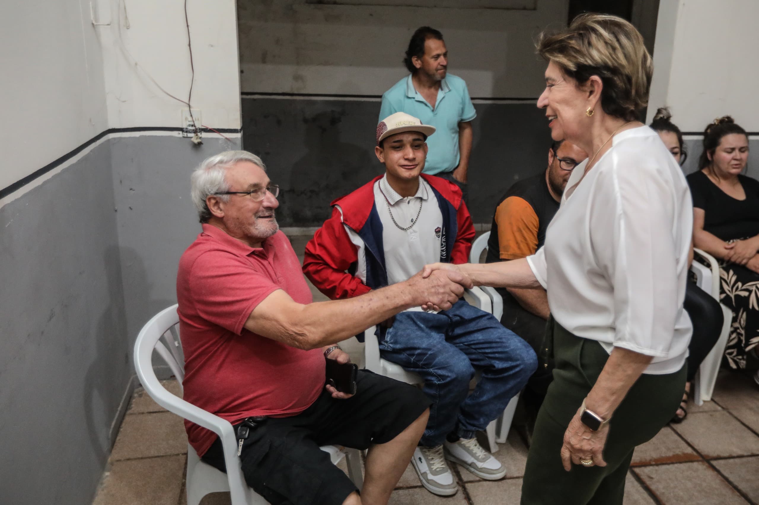 Elizabeth Schmidt (União) ouviu demandas da população do Núcleo Cristo Rei