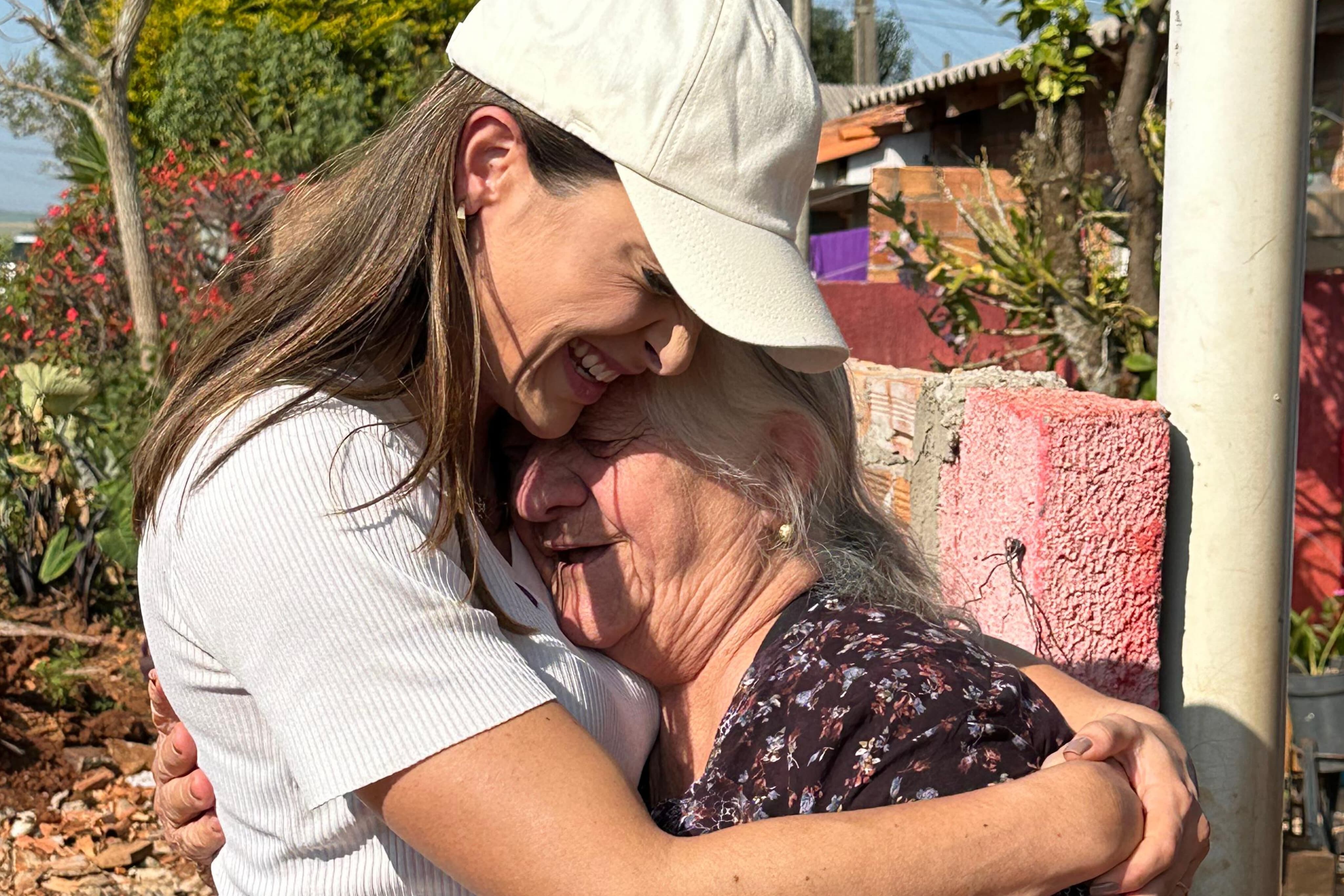 A candidata Mabel Canto (PSDB) visitou moradores