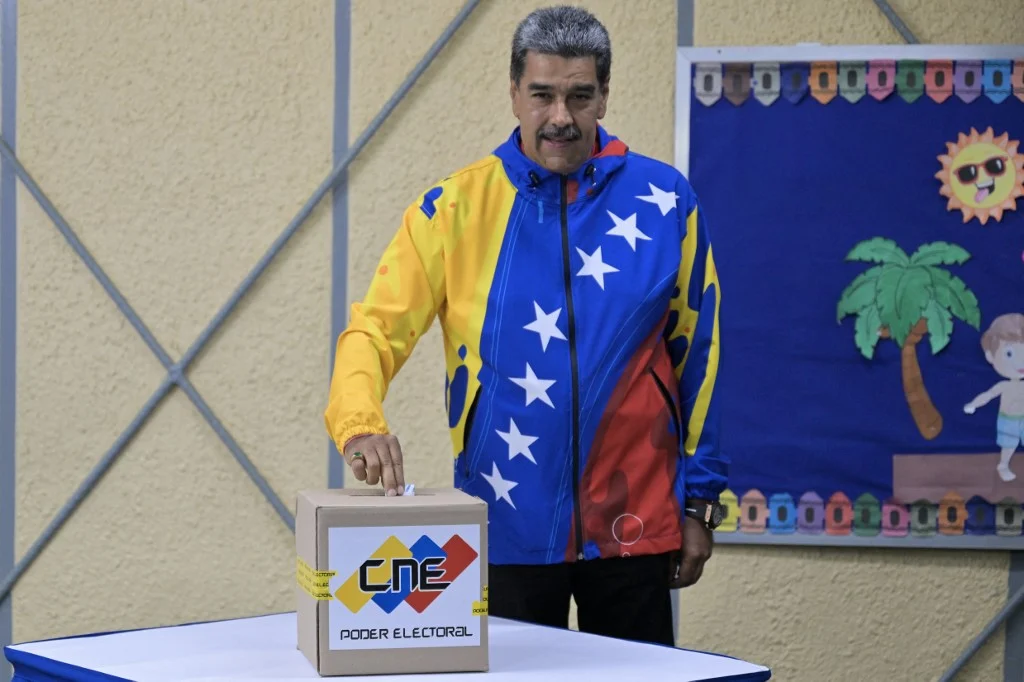 O presidente da Venezuela, Nicolás Maduro, ao votar em 28 de julho de 2024