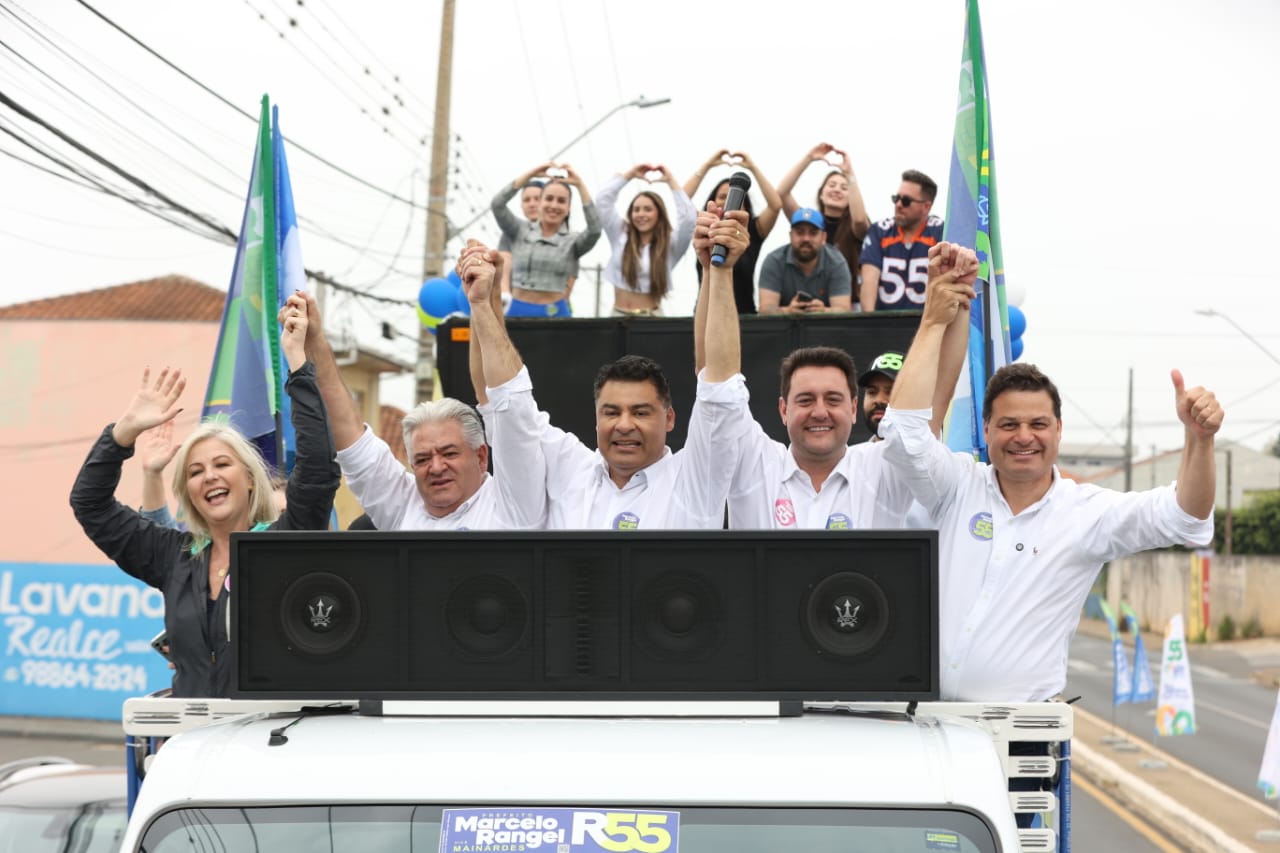 Marcelo Rangel (PSD) durante atividade de campanha ao lado do governador Ratinho Junior