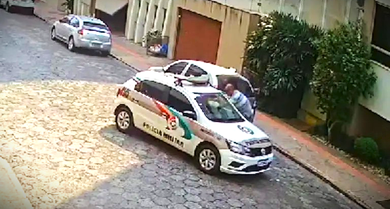 Homem agrediu violentamente o policial militar