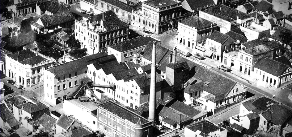 A Cervejaria Adriática, construída em 1894, foi a maior indústria da cidade até a década de 1940