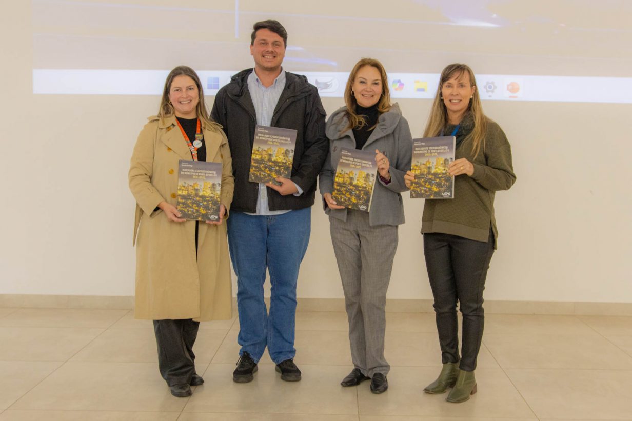 Professores do curso de Economia produziram a obra ‘Indicadores Socioeconômicos do Município de Ponta Grossa-PR: 2010 a 2022’.