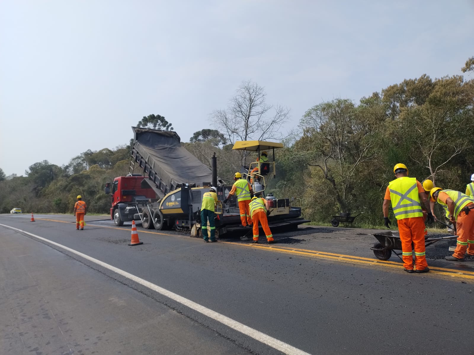 A Via Araucária iniciou mais uma série de intervenções nesta segunda-feira (09)