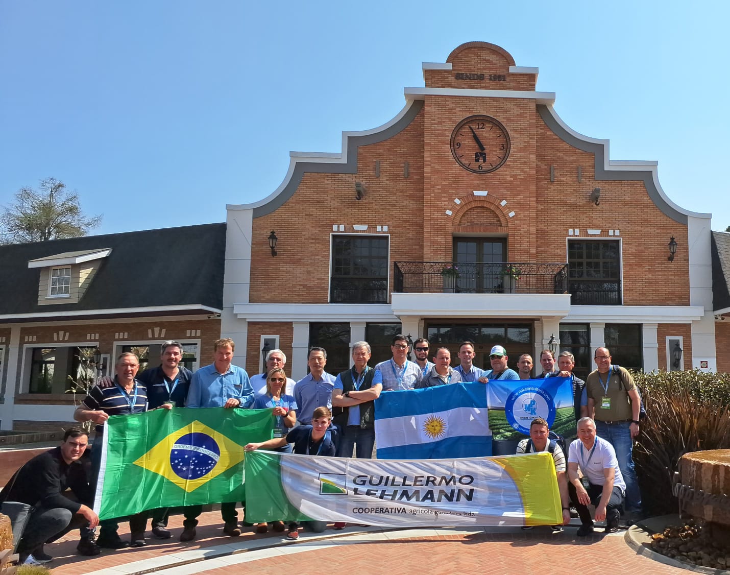 Tecnologia agropecuária e cooperativismo atraem argentinos para a região