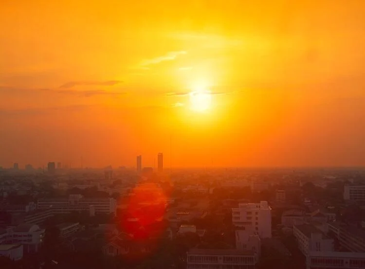 A maior parte do Brasil deve enfrentar dias de calor extremo com índices muito baixos de umidade do ar