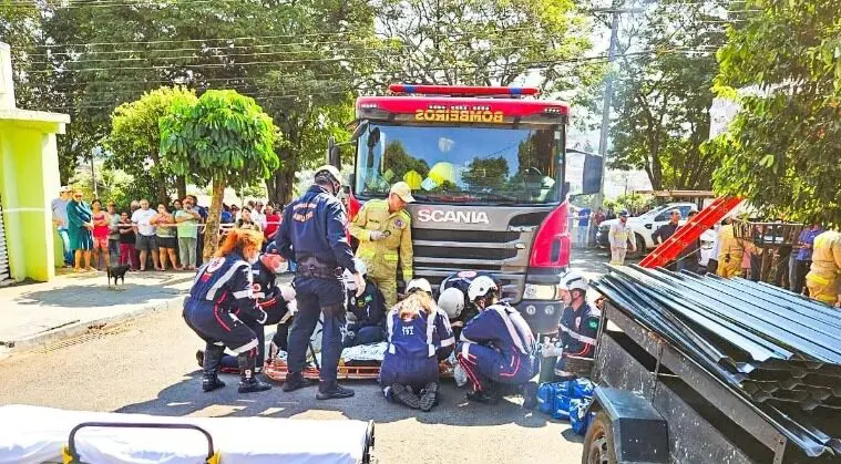 Ele foi atendido pela equipe médica do Samu, que o intubou no local