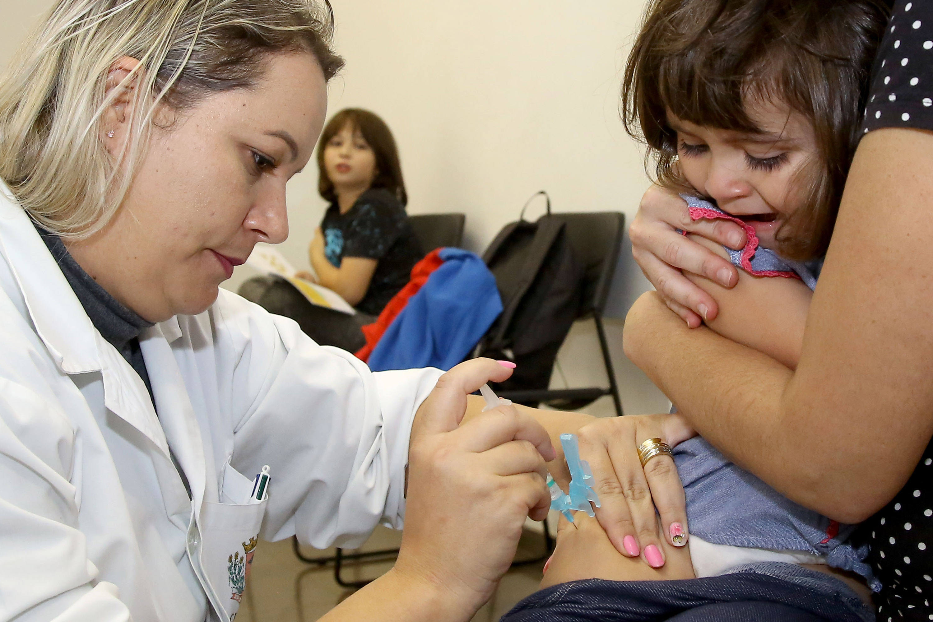 Seguindo as recomendações do Programa Nacional de Imunizações (PNI), do Ministério da Saúde, a partir de 28 de setembro a vacina via oral não será mais utilizada