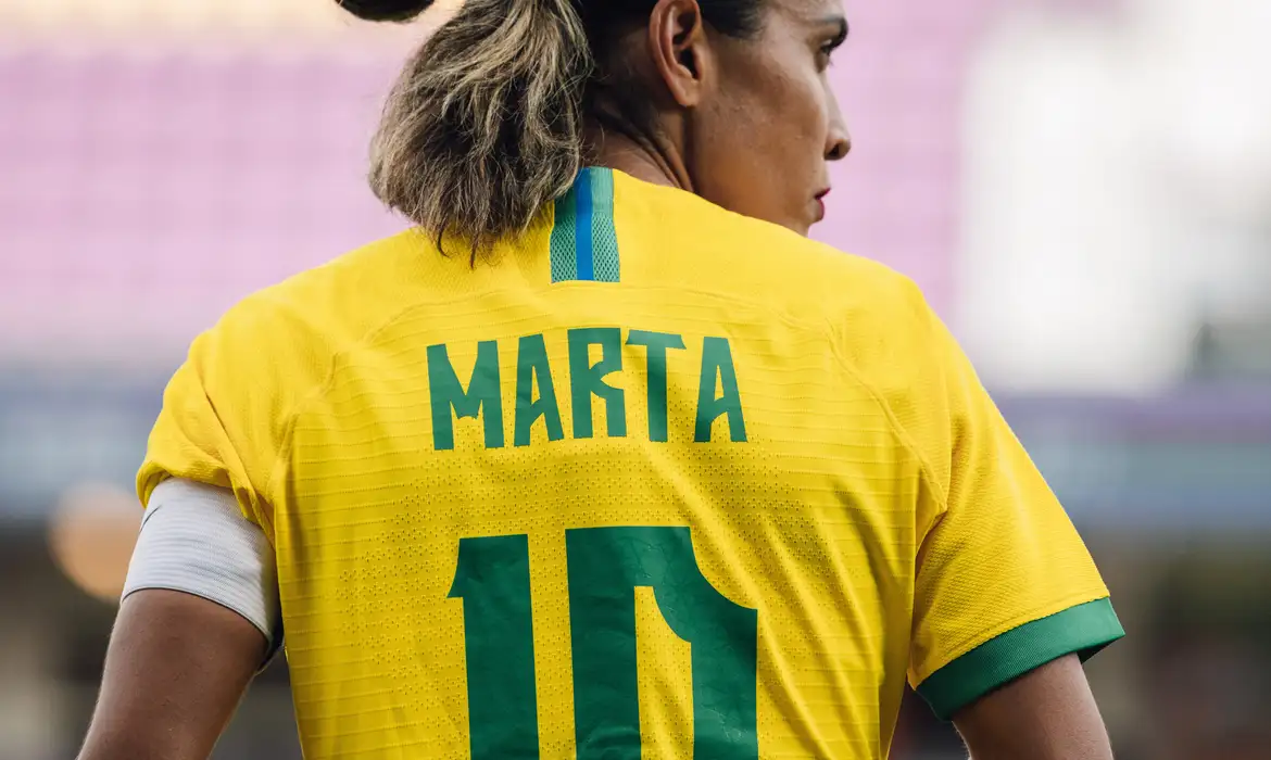 Aos 38 anos, Rainha Marta disputa na França sua última Olimpíada